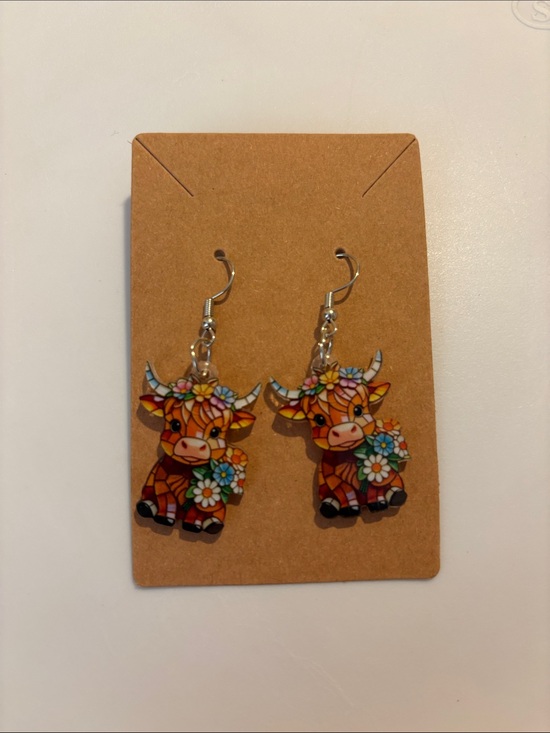 Fashion Nova Jewelry - Fashion Nova Orange Multi Floral Cow Dangle Earrings